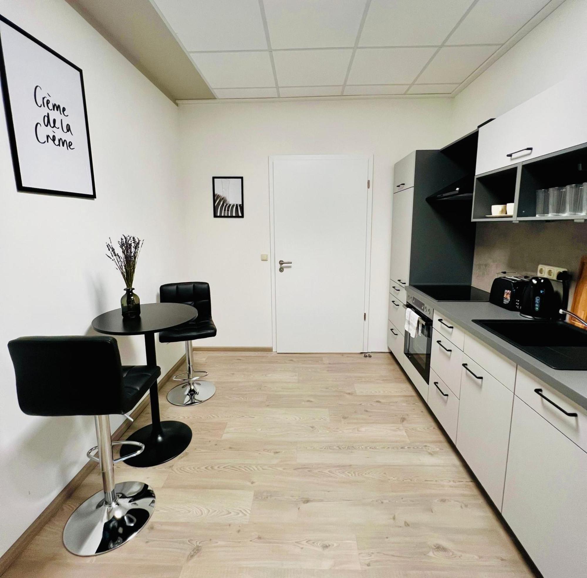 Sh-Apartments-Stylische Fewo Mia - Parken - Wifi シュマルカルデン エクステリア 写真